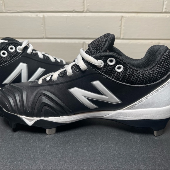 New Balance Women’s Fuse V2 SMFUSEK2 Sz 6 Fastpitch Metal Cleats - Picture 5 of 10
